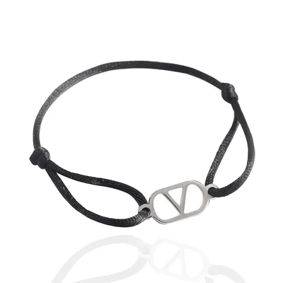 Davinci - Elegantes V Armband mit verstellbarem Design