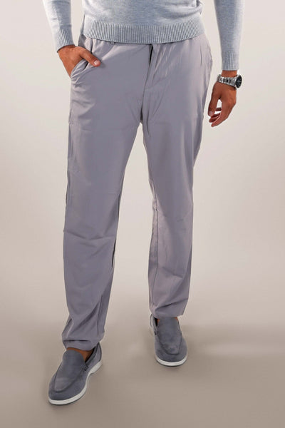 Men's-model-wears-gray-pants-casual-and-comfortable-design
