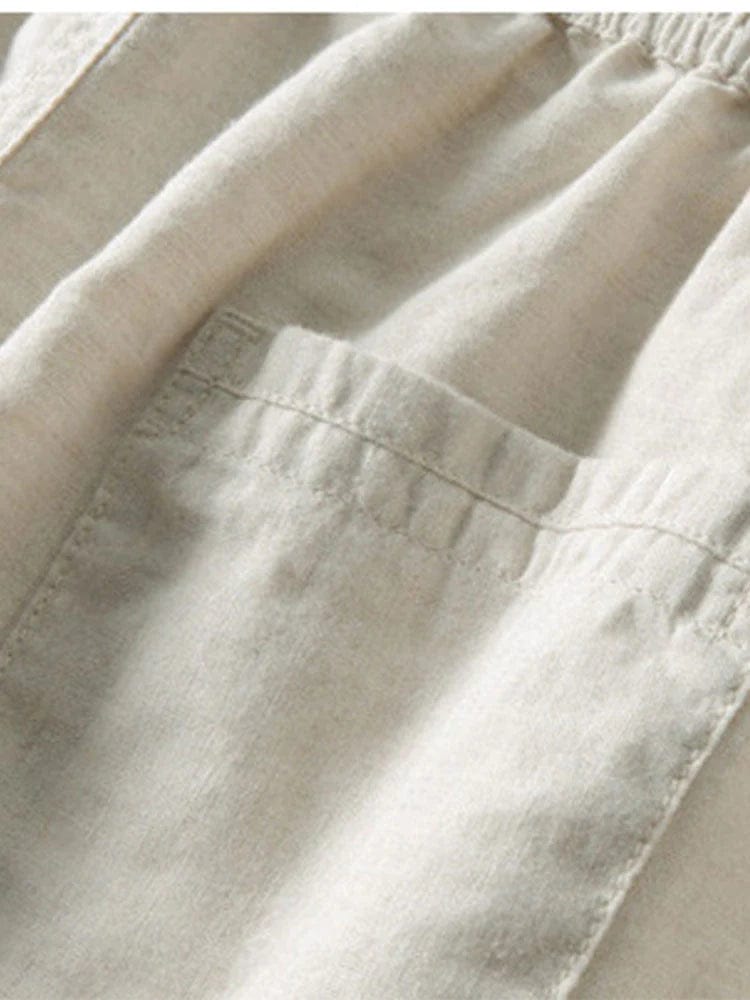 men's-linen-pants-elastic-waist-simple-design-model-shows-natural-elegance