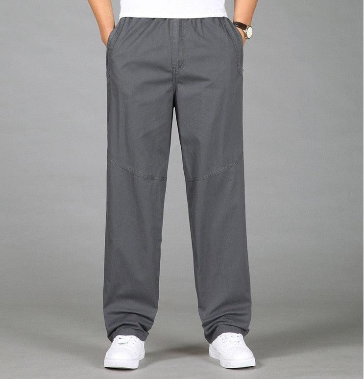 Men's-wide-high-waisted-trousers-with-vintage-look-and-elegant-pleated-seam