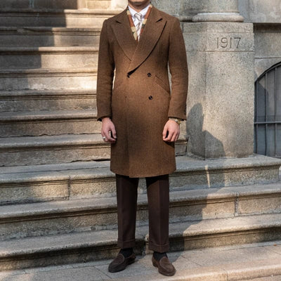 Men's-brown-herringbone-wool-coat-with-wide-reverse-and-slim-fit-for-a-refined-appearance