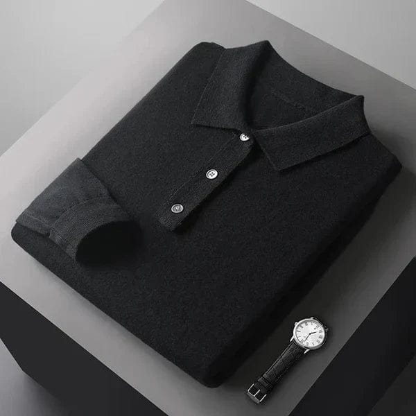 homme-noir-polo-stricot-plis-classique-design-élégant-posé