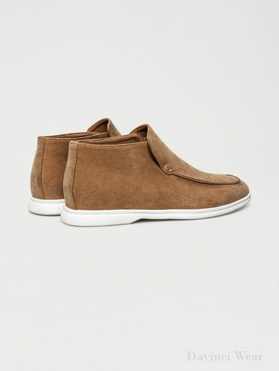 mocassins-marron-homme-en-suède-noble-au-design-simple-et-intemporel