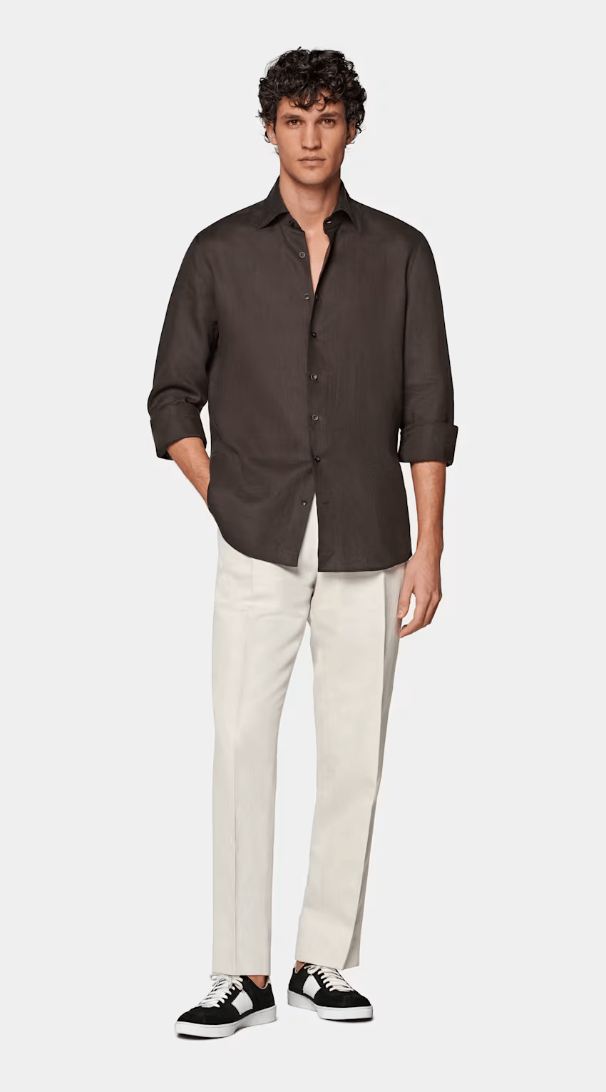 homme-chemise-de-lin-blanc-style-classique-modèle-expire-l'élégance